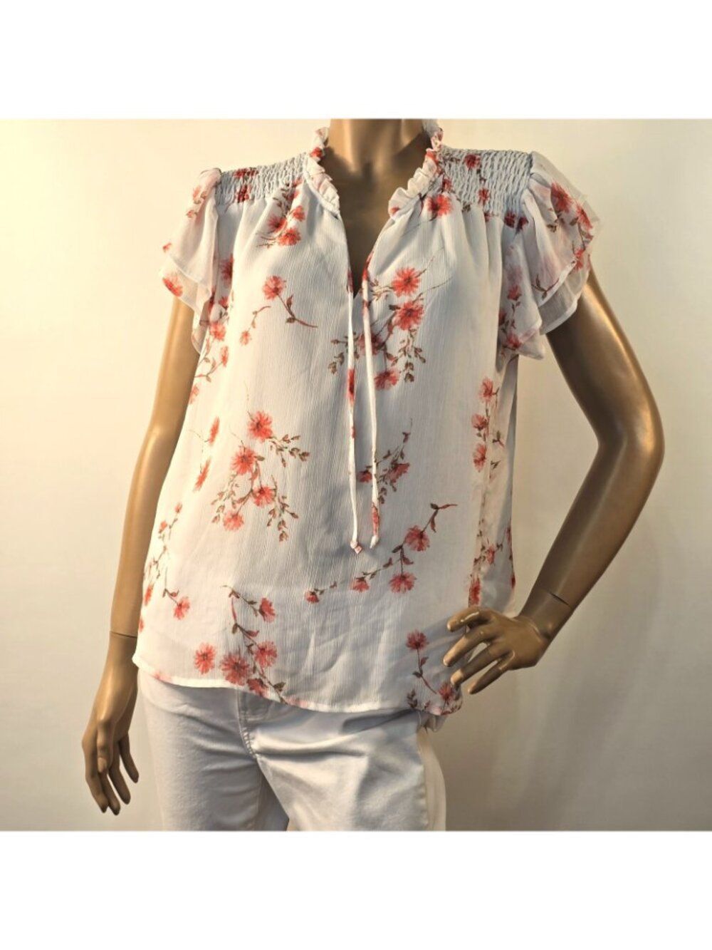 CeCe Womens White Blouse Ruffled Sleeve Floral Print Smocked Shoulders Size L - Picture 3 of 8